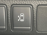 【パワースライドドア】スマートキーや運転席のスイッチでスライドドアの開閉が可能♪電動だから力を入れてドアを開ける必要が無く、小さいお子様でも、重い荷物を持っている時もラクに開け閉めできます♪