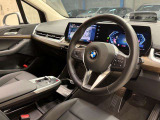☆センターパネルを運転席側に僅かに傾けたBMW独特のインパネ☆【駆け抜ける歓び】はここからもスタートしております☆