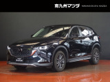 中古車専門再生工場にて熟練専任スタッフが丁寧に清掃、仕上げを実施しております。また、お客様に安心してご検討いただける様、公取協が定める基準に基づき車両検査を実施し、車両状態評価証を発行しております。
