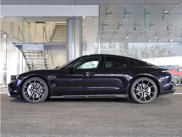 ポルシェ タイカン ターボ 4シート 4WD の中古車詳細 (9,000km