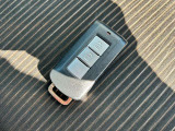 【スマートキー&プッシュスタートシステム】カバンやポケットに入れたままドアの開閉ができ、ワンタッチで楽々エンジンをかけられます♪