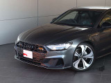Audiのホイールは乗る人すべてに安全と安心を提供するため、細部に至るまで厳しい専用試験を行っています。品質や耐久性を追求し、信頼にお応え出来る高品質である事を保証するAudi純正アルミホイール。
