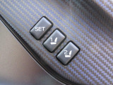 運転席ドアトリムに運転席シートポジションメモリースイッチ付き☆