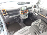 高品質カークリーニング ピカピCar 外装・内装、岐阜トヨペットの専門スタッフがシートもカーペットも綺麗に洗浄済み!プロの仕上げを是非ご確認下さいませ。