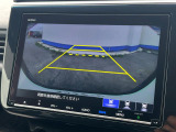 【バックカメラ】駐車時に後方がリアルタイム映像で確認できます。大型商業施設や立体駐車場での駐車時や、夜間のバック時に大活躍!運転スキルに関わらず、今や必須となった装備のひとつです!