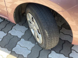 タイヤの溝もございます。