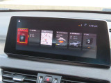 BMW純正ナビ搭載!Bluetooth/ラジオ/USB(外部入力と排他利用)に対応します。車両情報の確認や、取扱説明書も内蔵!多機能なナビです。
