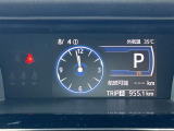 【スピードメーター】メーターがシンプルで見やすく運転しやすいですね。