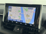 【純正9型ナビ】専用設計で車内の雰囲気にマッチ!ナビ利用時のマップ表示は見やすく、いつものドライブがグッと楽しくなります!