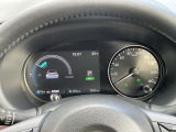 大きなディスプレイ。車の様々な情報、設定ができます。お好みの設定で安全、安心な快適ドライブ