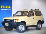 皆様! 大変珍しいお車が入庫してきました! ランドクルーザー90ショートのお車になります!