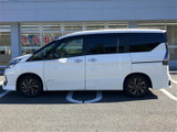 セレナ 1.2 e-POWER ハイウェイスター V アーバンクロム 