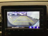 バックモニター付きで車庫入れもラクラク♪