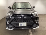 フロントマスクは個性もいっぱい! 人気の車です。