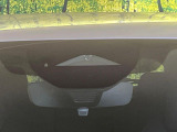 【i-ACTIVESENSE】走行中に前方の車両等を認識し、衝突しそうな時は警報とブレーキで衝突回避と被害軽減をアシスト。より安全にドライブをお楽しみいただけます。