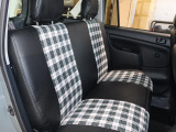 ヘッドレスト付き!商用車感を感じさせません!