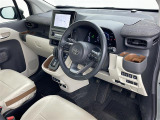 気になる車はすぐにお問い合わせください!画面右側の0066から始まる無料ダイヤルからお問い合わせ下さい!専門スタッフがお車のご質問にお答えいたします!