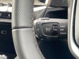 アクティブクルーズコントロール(ストップ&ゴー機能付) 前走車がいる場合はレーダーと車載カメラがその速度と距離を検知し自動制御によって適切な車間距離を保ちます。