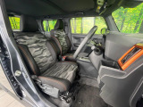 運転席シート廻りは使用感も少なく、良好な状態となっています。丁寧に使われていたことがよくわかりますね。