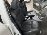 ジューク 1.6 16GT FOUR プレミアムホワイトパッケージ 4WD 