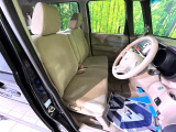 運転席シート廻りは使用感も少なく、良好な状態となっています。丁寧に使われていたことがよくわかりますね。