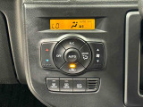 快適装備のプッシュ式オートエアコン♪ 温度設定をすれば、自動で車内の温度管理をしてくれる優れ物です彡