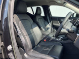 VOLVOのシートは人間工学に基づいた設計となっており長時間の運転でも疲れにくいと定評があります。