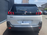 ご連絡は電話096-324-8855、メールはpeugeot@adelcars.co.jp