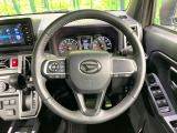 【純正革巻きステアリング】上質な革を使用することで、手にしっかり馴染みとても運転しやすいハンドルです♪