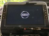 【メーカー純正ナビ】インテリアに溶け込むスタイリッシュな「専用設計」メーカーナビを装備♪視認性や操作性など基本性能にも優れ、より上質なカーライフをお楽しみいただけます。