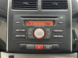 【純正CDチューナー】メーカー純正のCDプレイヤーを装着しています。