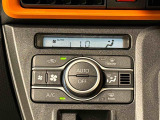 車内空調は&rdquo;AUTOエアコン&rdquo;にお任せ。運転に集中出来ますよ!