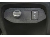 【シートヒーター】運転席にシートヒーター装備です。寒い朝、車内が暖まるのを待たずに快適に出発できます♪気持ちよく1日が始まります。