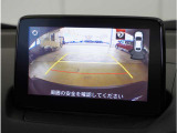 【バックカメラ】駐車が苦手な方でも安心してお乗りいただけます。リバース連動で画面が切り替わるのでとっても便利です。