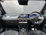 GLAクラス GLA200d 4マチック AMGライン 4WD 4WD サンルーフ