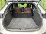 後席を格納すると、これだけの広さが!シーンに合わせたシートアレンジで、大きな荷物も積むことが出来ます♪