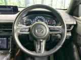 【純正革巻きステアリング】上質な革を使用することで、手にしっかり馴染みとても運転しやすいハンドルです♪