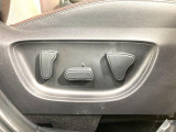 【パワーシート】スイッチ一つで簡単にシートの微調整が可能!電動だから力もいりません!自分に最適なシートポジションにセットして、快適なドライブをお楽しみください。