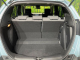 普段のお買い物や通勤、送迎等に十分な荷室スペースを確保しております。セカンドシートを倒すと、大きな荷物の積載も可能です♪