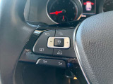 ハンドルにはクルーズコントロールスイッチがついており高速道路でも運転が楽ちんですね♪♪