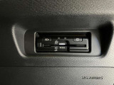 ETCも勿論付ています。これで高速道路の料金所もノーストレス。ノンストップで通過します。