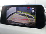 バックモニター・リヤパーキングセンサーつきで駐車も安心!