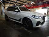 X5 xドライブ 45e Mスポーツ 4WD ワンオーナー サンルーフ 黒革 全周囲カ
