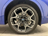 自動車保険も純正のクオリティを。BMWの正規ディーラーのみが取り扱い可能な、BMW専用自動車保険。専任のスタッフが皆様のカーライフを24時間365日サポート致します。