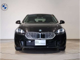 【キドニーグリル】BMWは約90年もの間、ほぼ全ての車両にひと目でBMWだと分かるこの特徴的なフロントグリルが備えられ、デザイン・アイコンとして親しまれてきました。