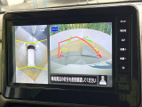 【アラウンドビューモニター】専用のカメラにより、上から見下ろしたような視点で360度クルマの周囲を確認することができます☆死角部分も確認しやすく、狭い場所での切り返しや駐車もスムーズに行えます。