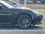 215/40R18