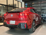 BMWのメカニックによる、100項目の納車前点検エンジン、ミッション、マフラー、電気系統やコンピュータなどを詳細に点検します。交換基準の部品があれば、純正部品を使用し整備した後にお客様にお渡しします。