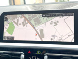 ●BMW純正ナビ:一体感のあるナビは、高級感ある車内を演出してくれます。オーディオ機能も充実しておりますので、運転もより楽しめます♪