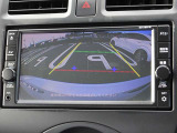 【バックモニター】車をバックさせる際に後方の様子をカーナビのモニターで確認。バック駐車を安全にスムーズに行うことができます!